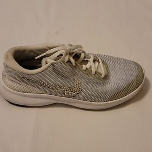Nike flex Emvellish Details size 9